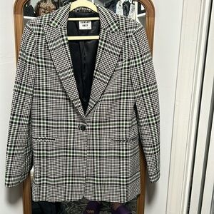 Aritzia Sunday Best Blazer